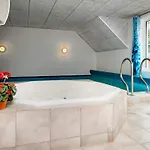 4 Star Holiday Home In Oksbol 度假居