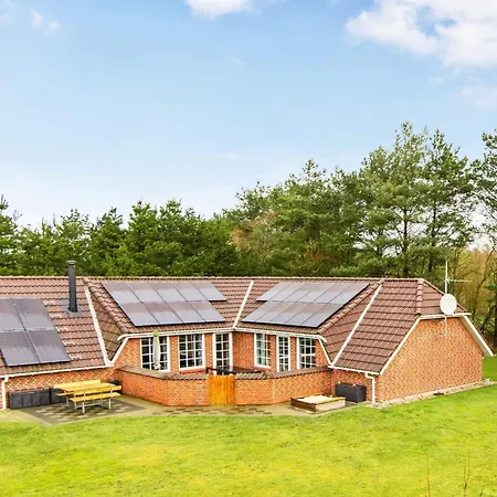 4 Star Holiday Home In Oksbol Oster Vrogum
