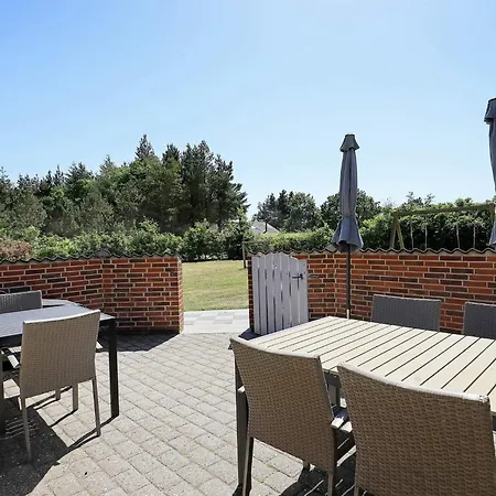 4 Star In Oksbol Oster Vrogum